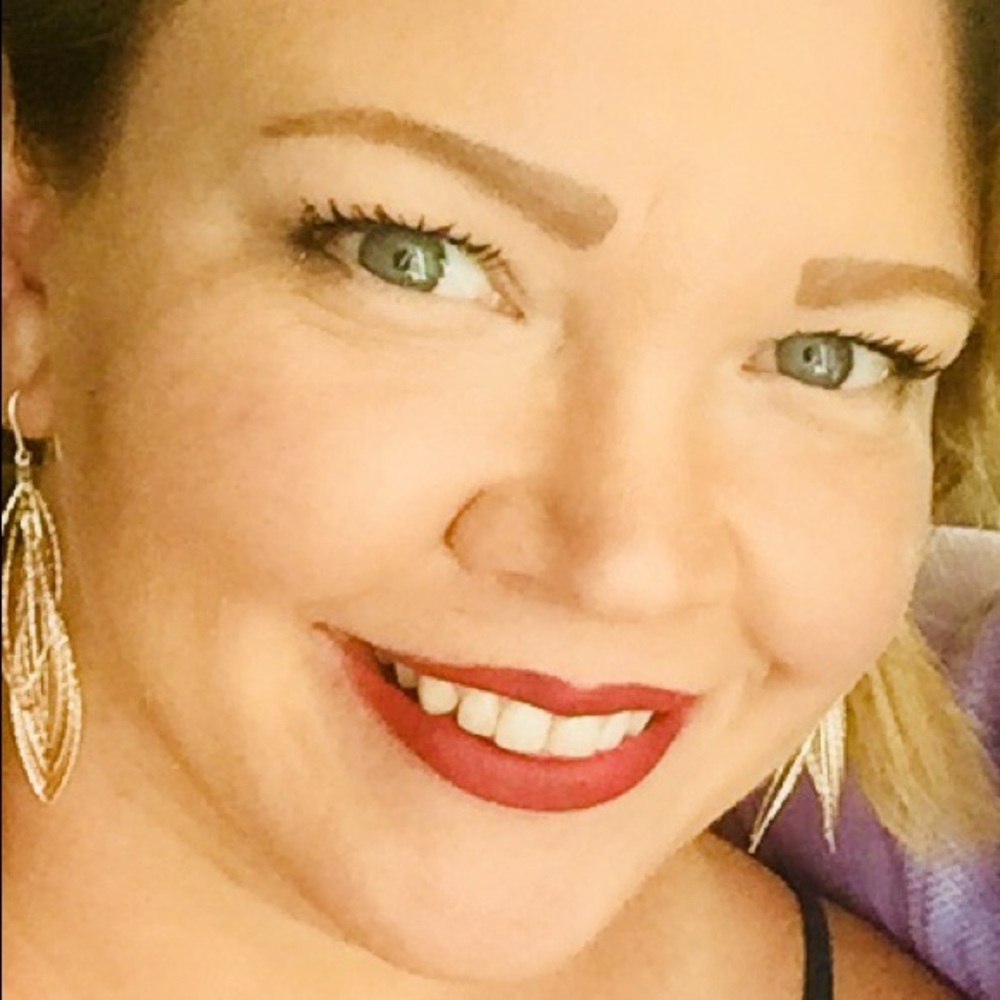 Meet your Posher, Erica